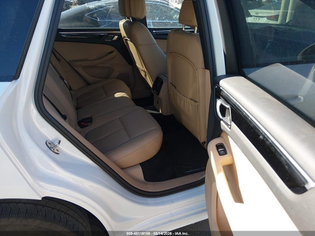 Porsche Macan T