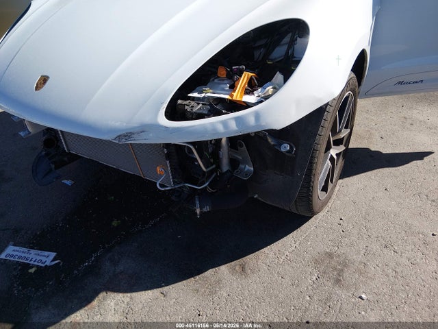 Porsche Macan T