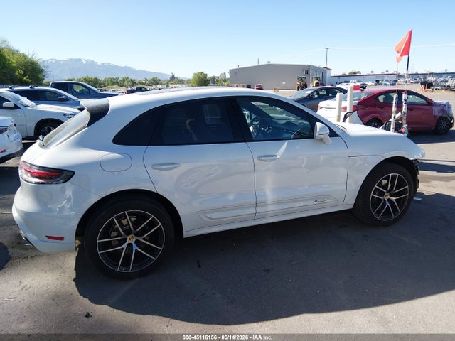 Porsche Macan T