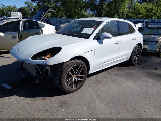 Porsche Macan T