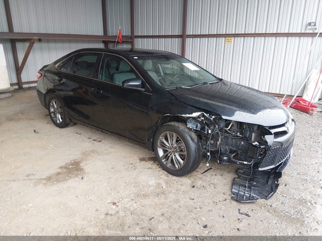 Salvage Toyota Camry Image