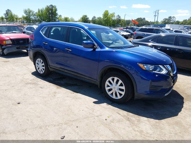 Salvage Nissan Rogue Image