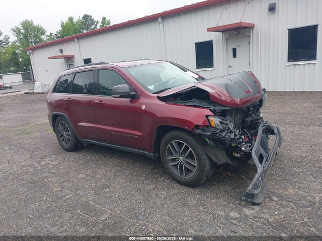 Salvage Jeep Grand Cherokee Image