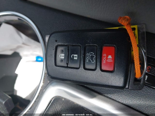 Toyota Highlander Limited V6