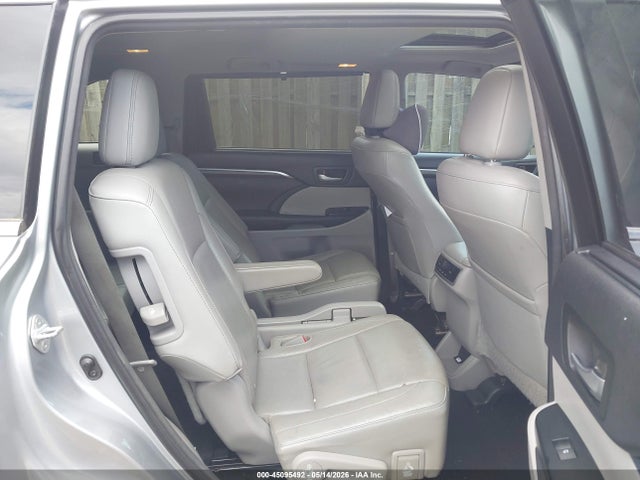 Toyota Highlander Limited V6