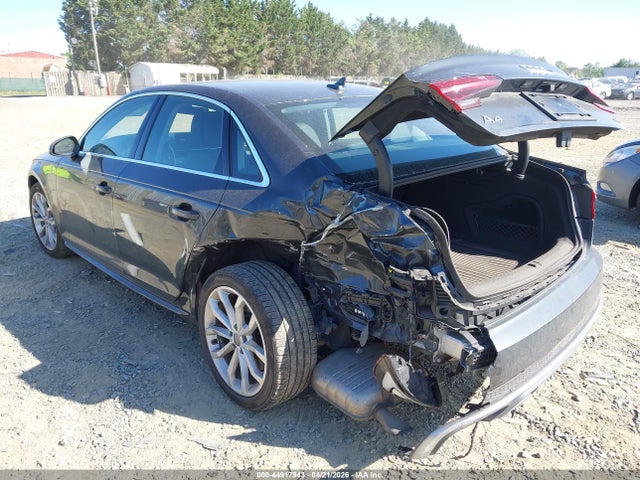 Audi A4 45 Premium