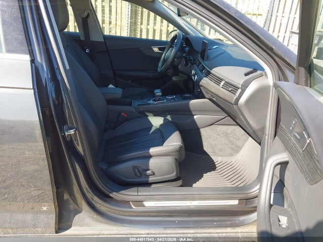 Audi A4 45 Premium