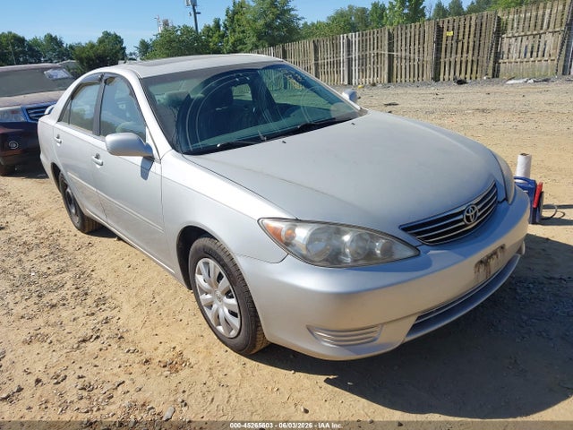 Salvage Toyota Camry Image
