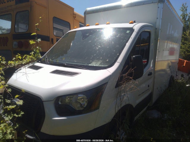 Salvage Ford Transit Image