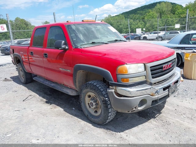 Salvage GMC Sierra 2500 Image
