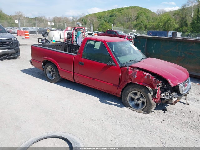 Salvage GMC Sonoma Image