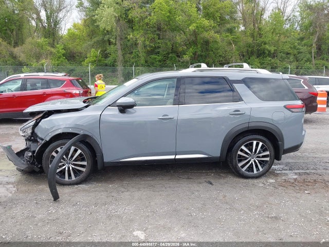 Nissan Pathfinder Platinum 4wd