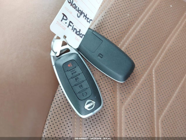 Nissan Pathfinder Platinum 4wd