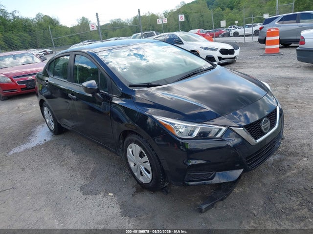 Salvage Nissan Versa Image