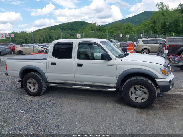 Toyota Tacoma Base V6