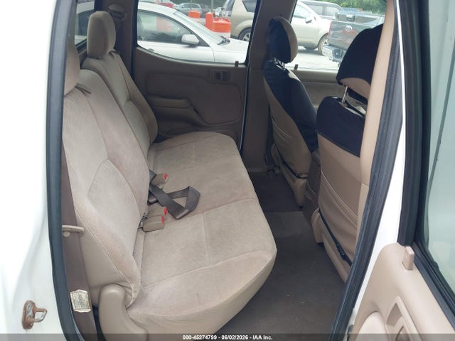 Toyota Tacoma Base V6