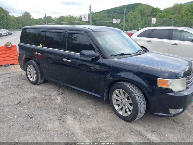 Salvage Ford Flex Image