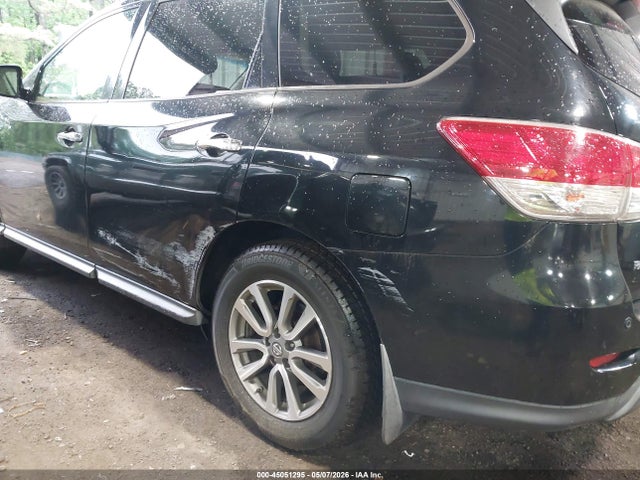 Nissan Pathfinder Sv