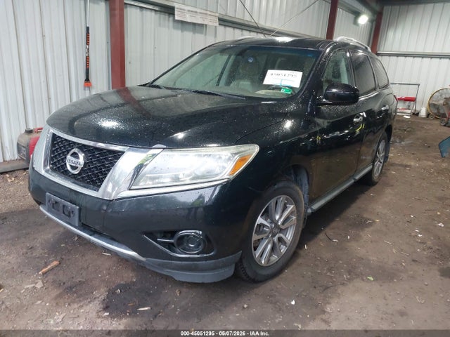 Nissan Pathfinder Sv