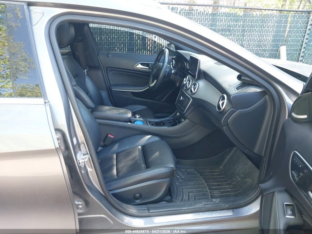 Mercedes-Benz GLA 4matic