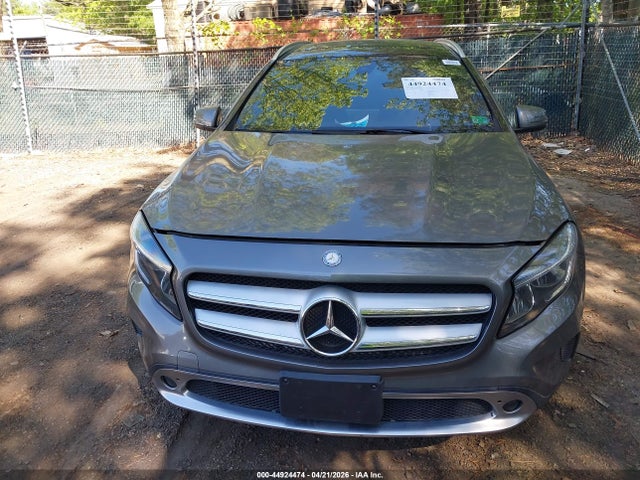 Mercedes-Benz GLA 4matic
