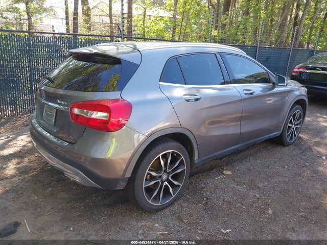 Mercedes-Benz GLA 4matic
