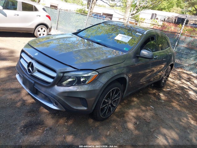 Mercedes-Benz GLA 4matic