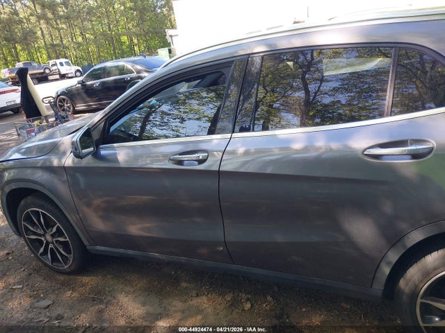 Mercedes-Benz GLA 4matic