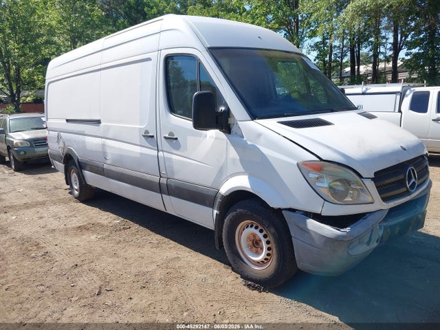 Salvage Mercedes-Benz Sprinter 2500 Image