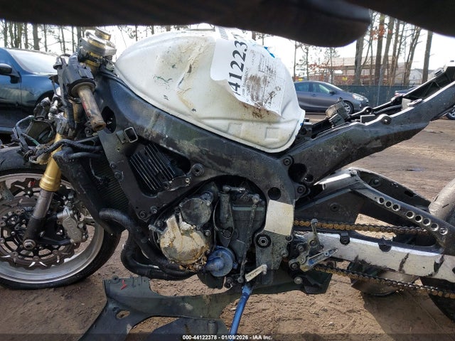 Suzuki Gsx750