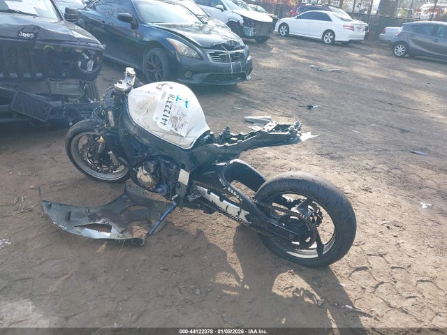 Suzuki Gsx750