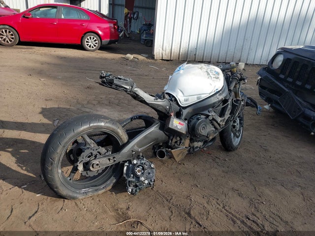 Suzuki Gsx750