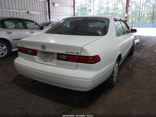 Toyota Camry Ce