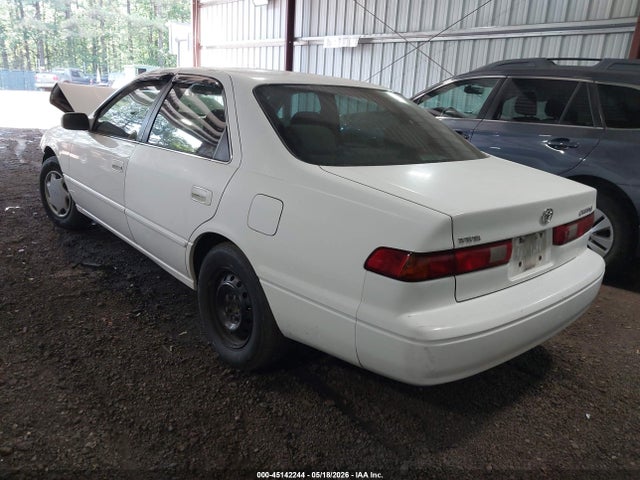 Toyota Camry Ce