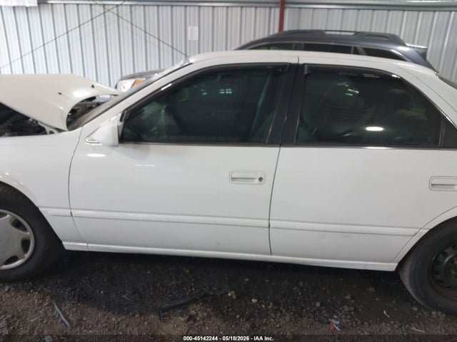 Toyota Camry Ce