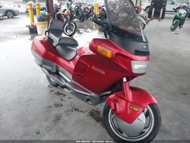 Salvage Honda Pc800 Image