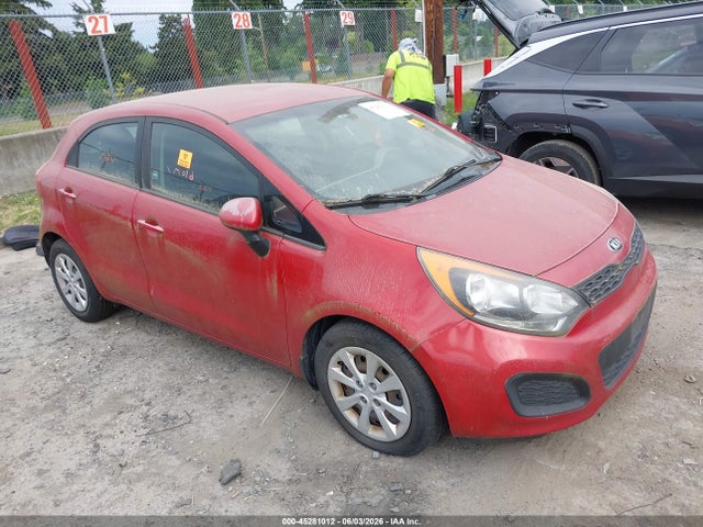 Salvage Kia Rio Image