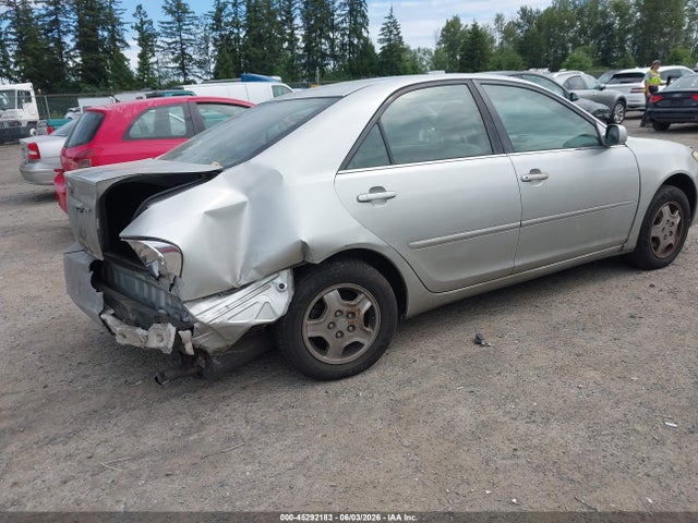 Toyota Camry Le V6
