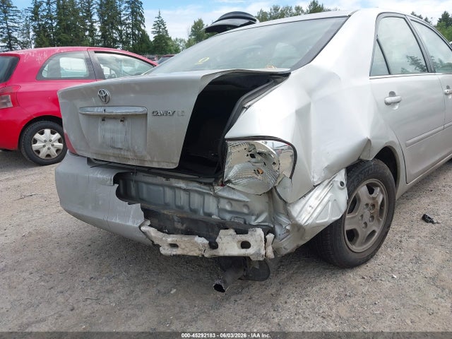 Toyota Camry Le V6