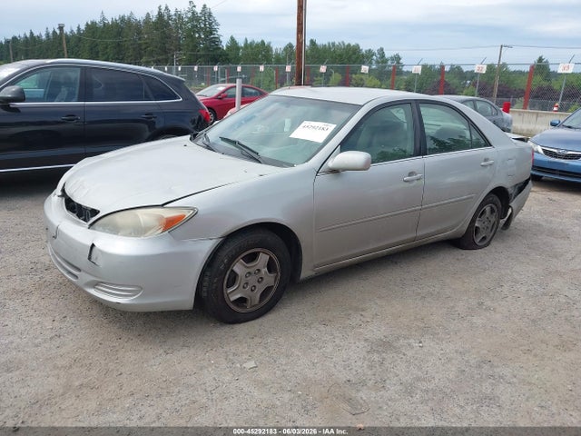 Toyota Camry Le V6
