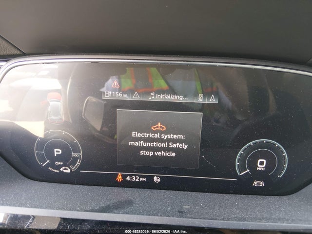 Audi e-tron Premium Plus