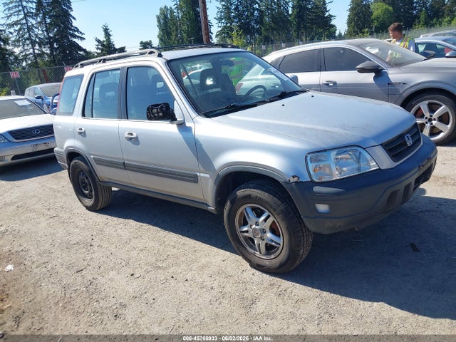 Salvage Honda CR-V Image