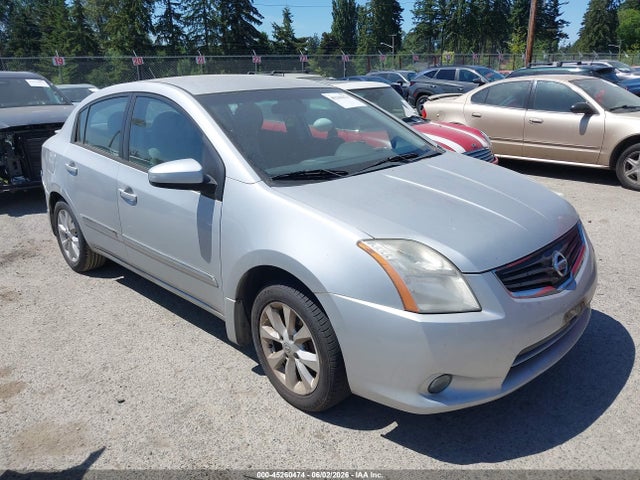 Salvage Nissan Sentra Image
