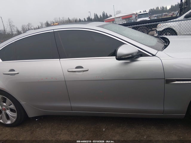 Jaguar XE S Awd Automatic