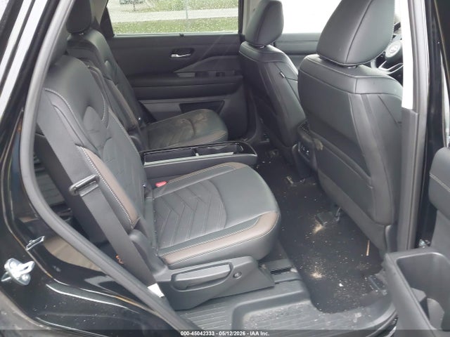 Nissan Pathfinder Platinum 4wd