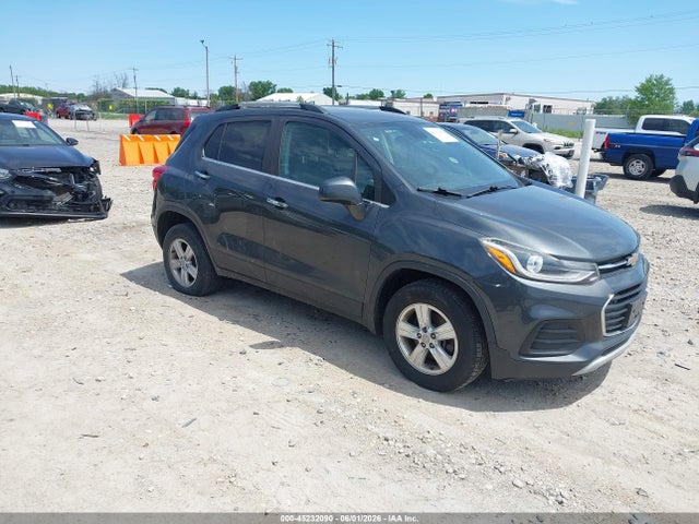 Salvage Chevrolet Trax Image