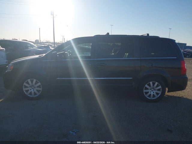 Chrysler Town & Country Touring
