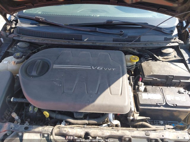 Chrysler 200 C