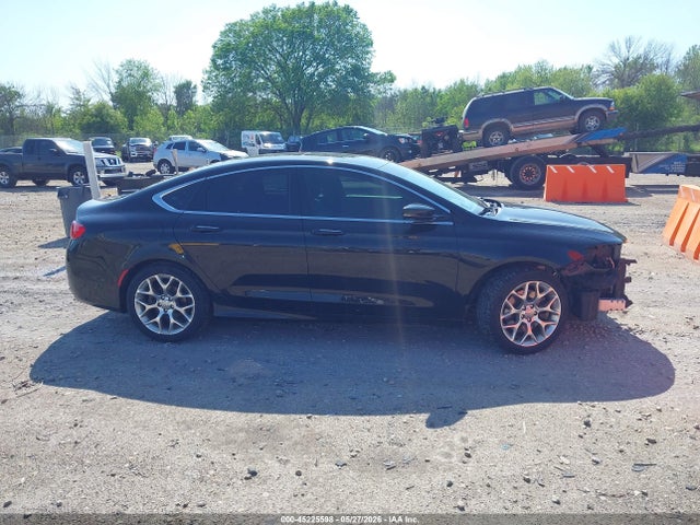 Chrysler 200 C