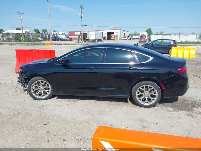 Chrysler 200 C